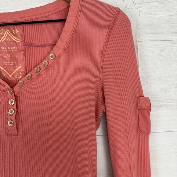 Vintage Old Navy Y2K Henley Top Womens M Coral Pink Ribbed Long Sleeves Cotton - Picture 3 of 12